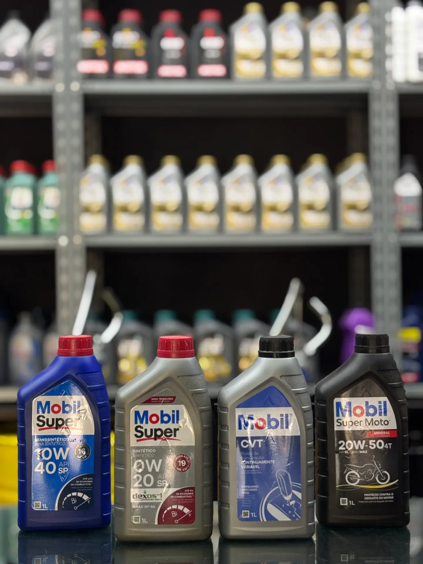 Óleos Mobil Super 10W-40, 0W-20, CVT e Super Moto